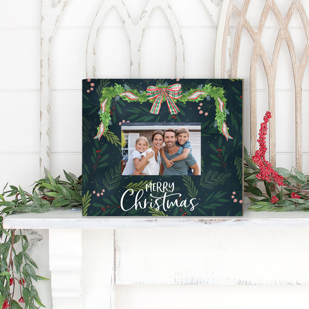 Merry Christmas Garland and Tartan Bow Photo Frame